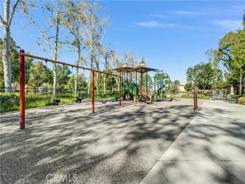 53  Oakhurst  , Irvine, CA