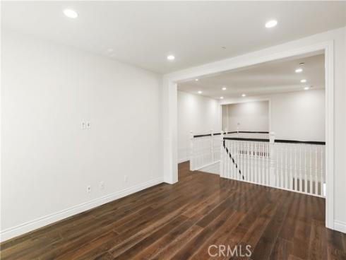 22  Shadybend  , Irvine, CA