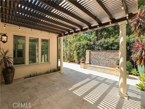 22  Shadybend  , Irvine, CA