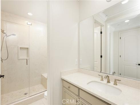 22  Shadybend  , Irvine, CA