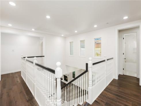 22  Shadybend  , Irvine, CA