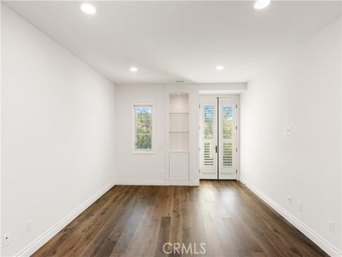 22  Shadybend  , Irvine, CA