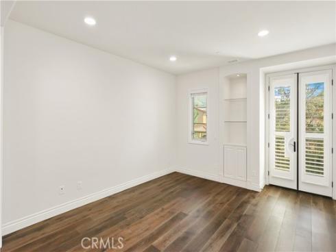 22  Shadybend  , Irvine, CA