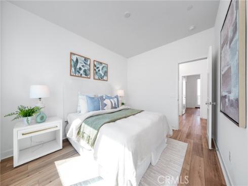 390  Merit  , Irvine, CA