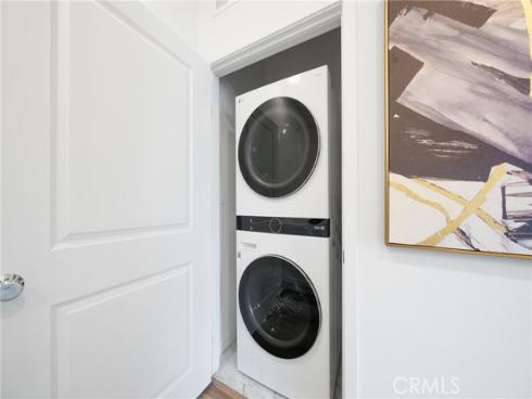 390  Merit  , Irvine, CA