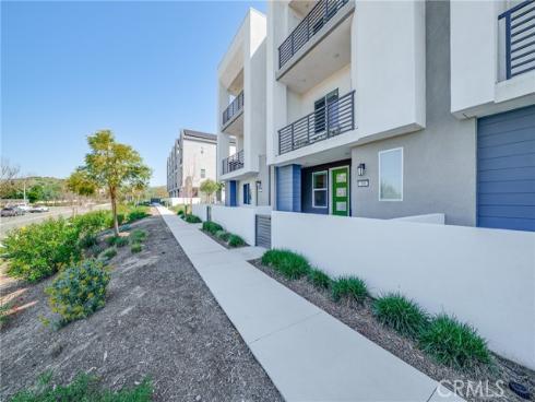 390  Merit  , Irvine, CA