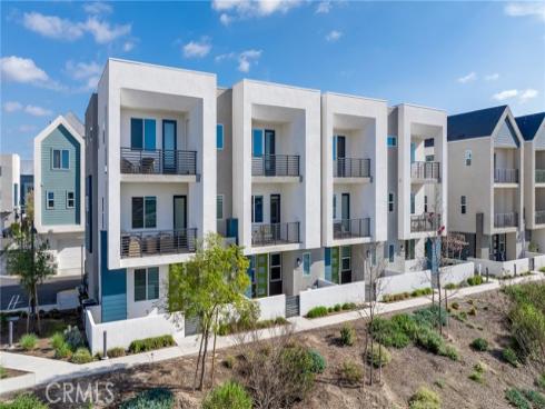 390  Merit  , Irvine, CA