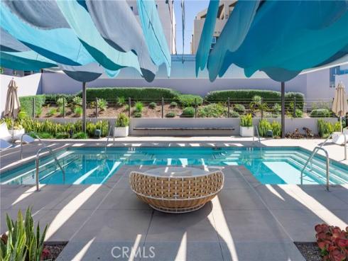 390  Merit  , Irvine, CA