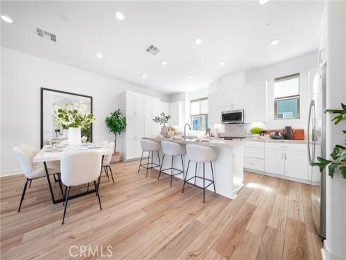 390  Merit  , Irvine, CA