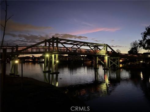 154  Echo Run  66 , Irvine, CA