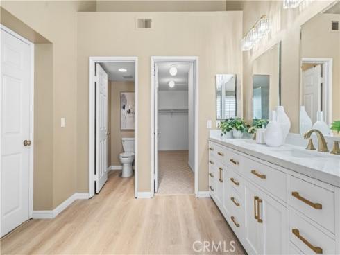 16  Baristo  , Irvine, CA