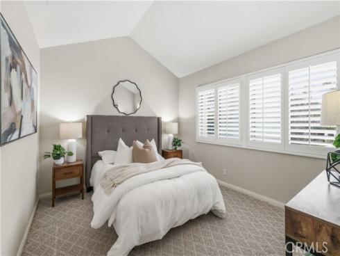 16  Baristo  , Irvine, CA