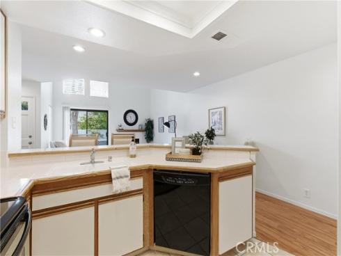 81  Briarglen  , Irvine, CA