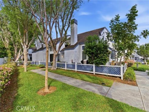 81  Briarglen  , Irvine, CA
