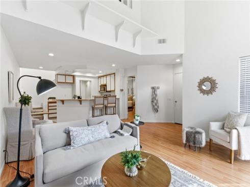 81  Briarglen  , Irvine, CA