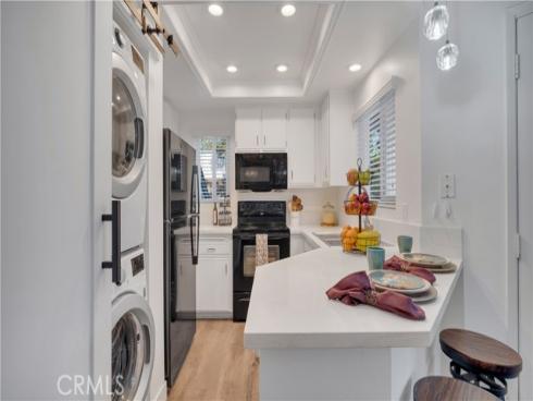 125  Briarglen  , Irvine, CA