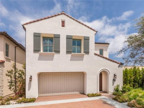 206  Maricopa  , Irvine, CA