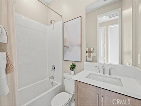 924  Chinon  , Irvine, CA