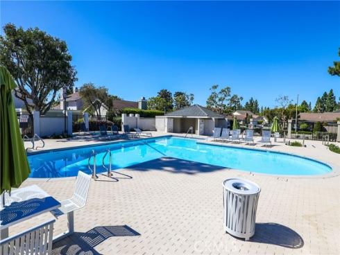 10  Goldenbush  , Irvine, CA