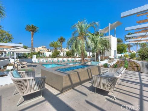 109  Pitch  , Irvine, CA