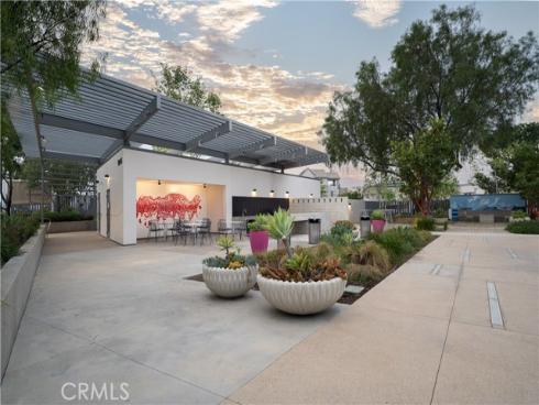 109  Pitch  , Irvine, CA