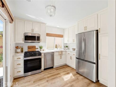 10  Poinsettia  , Irvine, CA