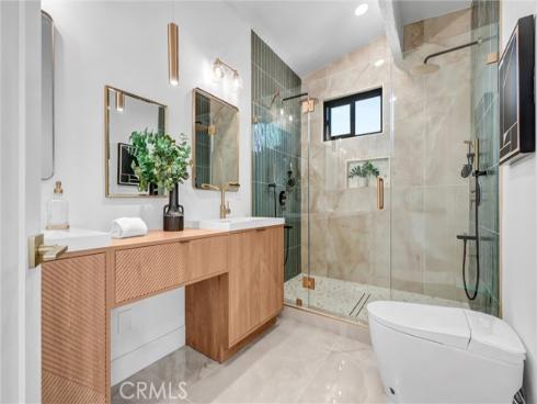 15335  Seine  , Irvine, CA