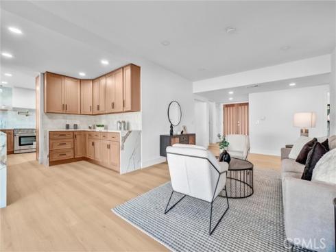 15335  Seine  , Irvine, CA
