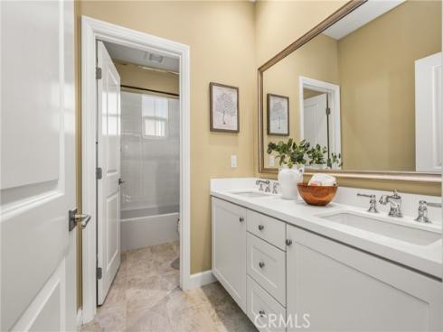 112  Mangrove Banks  , Irvine, CA