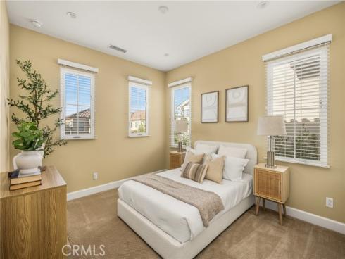 112  Mangrove Banks  , Irvine, CA