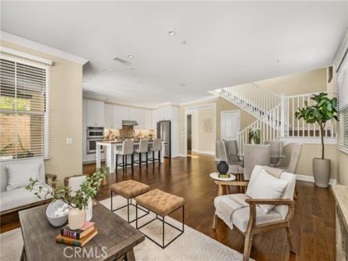 112  Mangrove Banks  , Irvine, CA