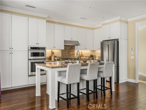 112  Mangrove Banks  , Irvine, CA