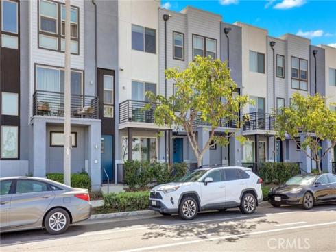 365  Placemark  , Irvine, CA