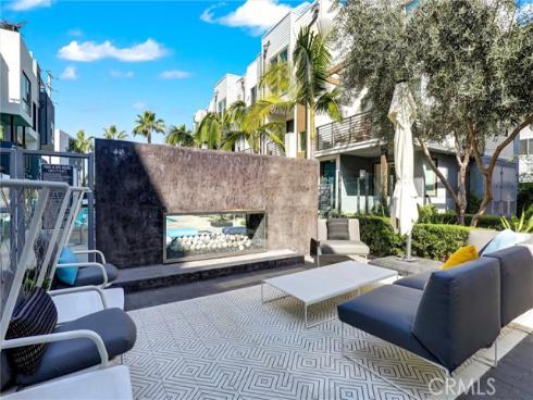 365  Placemark  , Irvine, CA