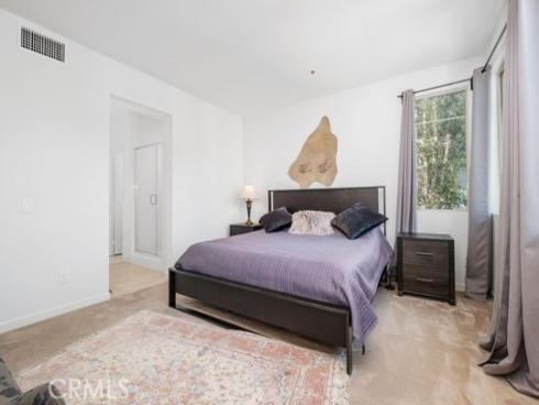 165  Frame  , Irvine, CA