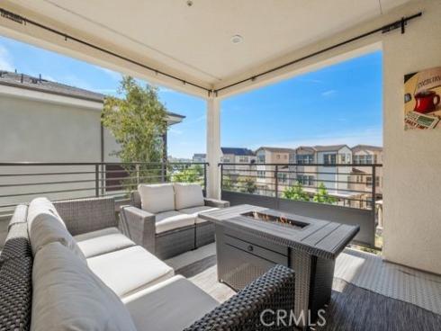 165  Frame  , Irvine, CA