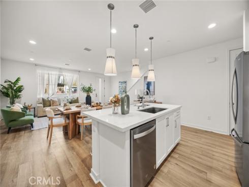 137  Culture  , Irvine, CA