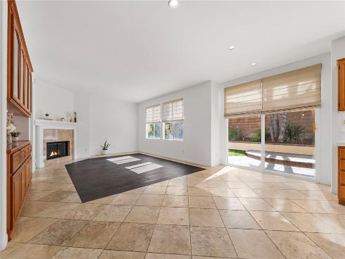 75  Ashford  , Irvine, CA