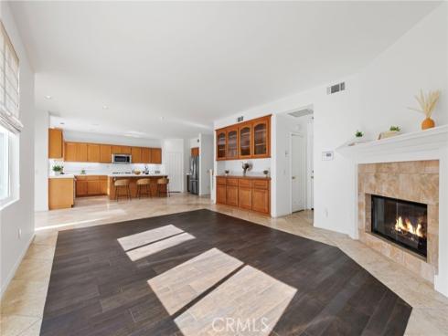 75  Ashford  , Irvine, CA