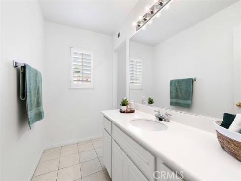 75  Ashford  , Irvine, CA