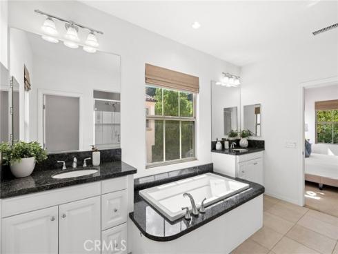 21  Somerton  , Irvine, CA