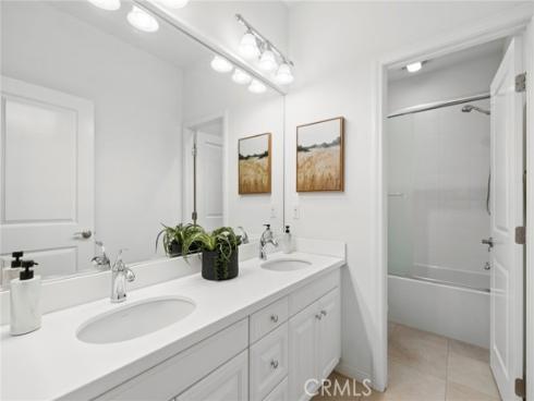 21  Somerton  , Irvine, CA