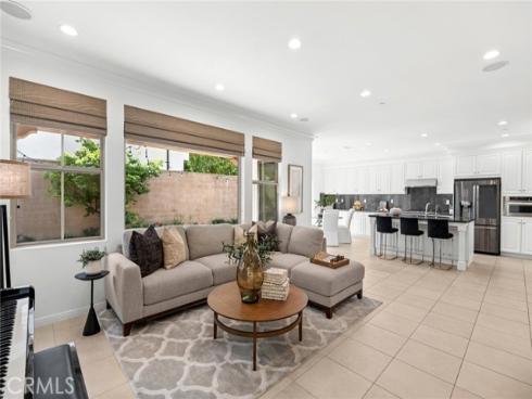 21  Somerton  , Irvine, CA