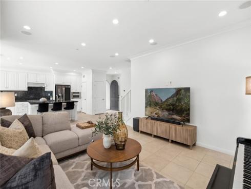 21  Somerton  , Irvine, CA