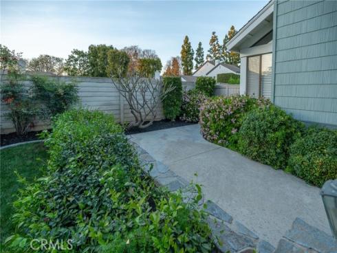 44  Amberleaf  , Irvine, CA