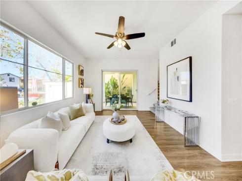 104  Interval  , Irvine, CA