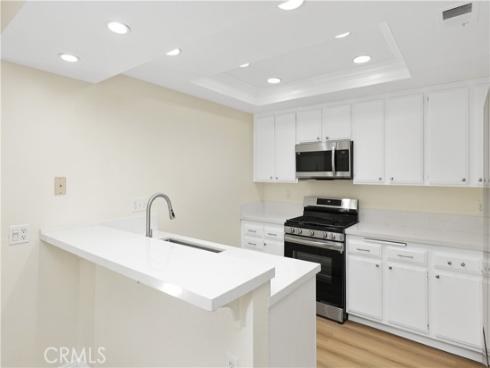 94  Greenfield  , Irvine, CA