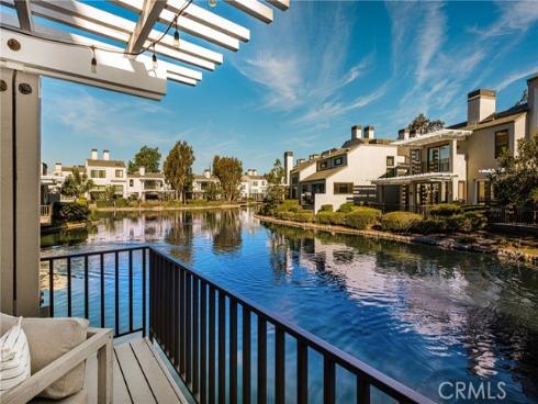 30  Waterway  43 , Irvine, CA