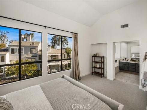30  Waterway  43 , Irvine, CA