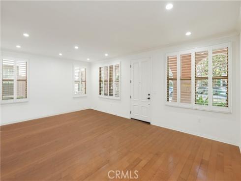 89  Mayfair  , Irvine, CA